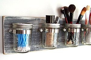 Bathroom with plate holding cosmetics