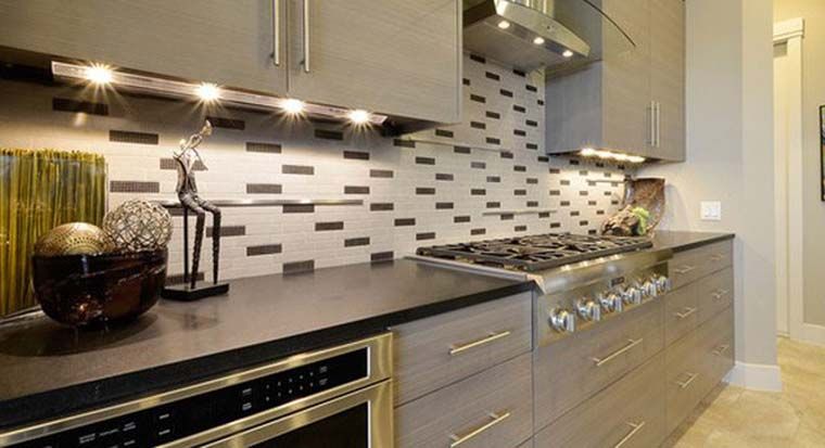 under cabinet lighting