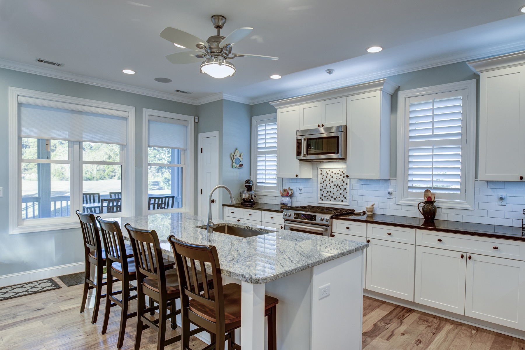 quartz kitchen coutertops